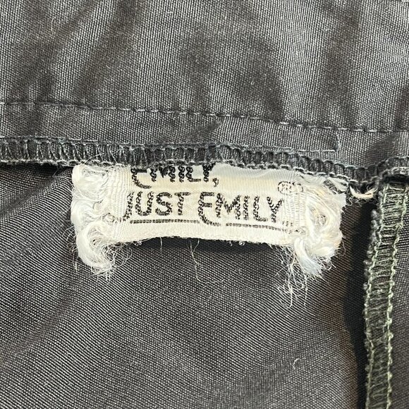 Emily Just Emily 1960s Wrap Skirt Black Red Appliqued Flowers Size Small Vtg - Picture 12 of 13